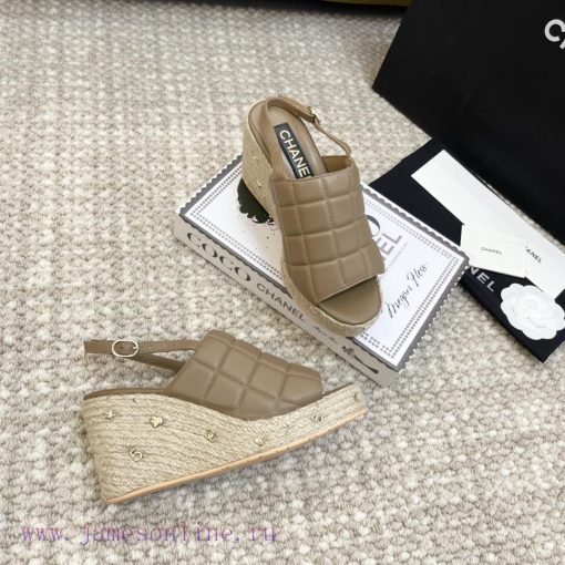 Chanel's new 24 year old grass woven wedge sandalsCode 35-41vbh5z0fk - Image 6
