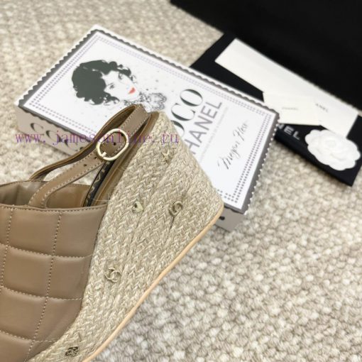 Chanel's new 24 year old grass woven wedge sandalsCode 35-41vbh5z0fk - Image 9