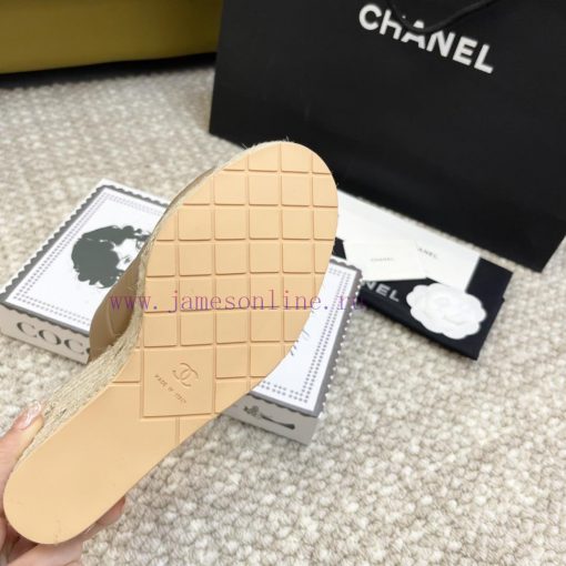 Chanel's new 24 year old grass woven wedge sandalsCode 35-41vbh5z0fk - Image 10