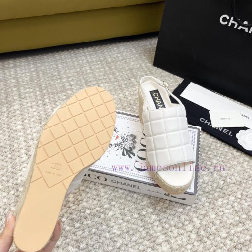 Chanel's new 24 year old grass woven wedge sandalsCode 35-41dt2w6scn - Image 8