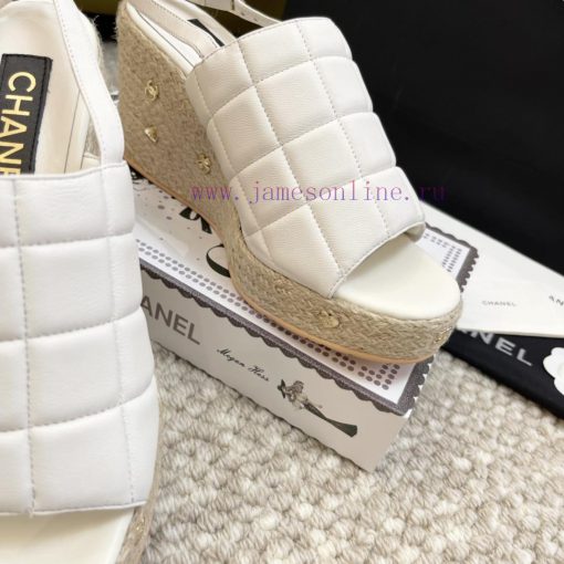 Chanel's new 24 year old grass woven wedge sandalsCode 35-41dt2w6scn - Image 10