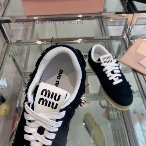 Miu Miu 2024s new retro distressed fringed canvas shoesThis Miu Miu sports shoe cleverly expx7tivrwk - Image 5