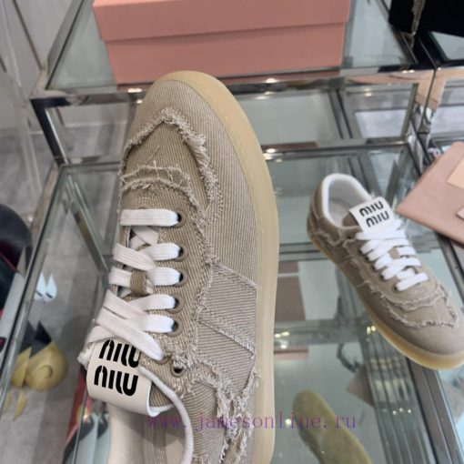 Miu Miu 2024s new retro distressed fringed canvas shoesThis Miu Miu sports shoe cleverly exph6cshvhw - Image 6