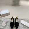 The Gala series ballet flats are crafted with Italian craftsmanship, featuring a stylish andrauqwh49
