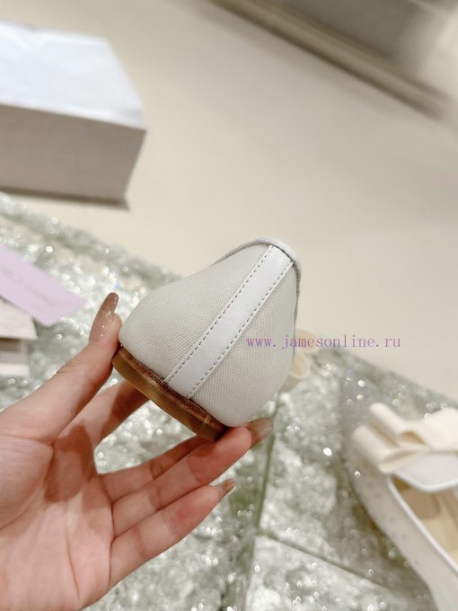 The Gala series ballet flats are crafted with Italian craftsmanship, featuring a stylish andwg5o2uso - Image 8