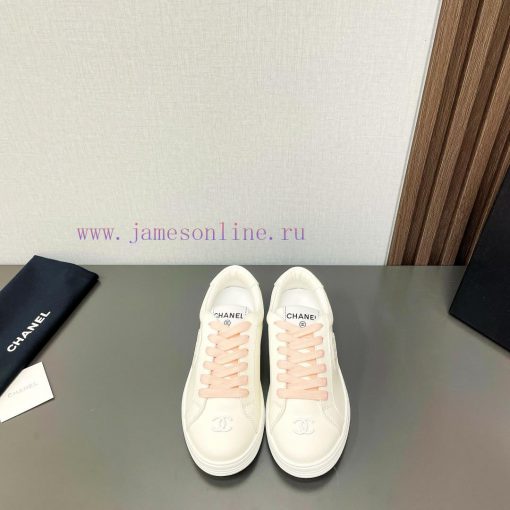 Top tierChanel C Home 2024 vs Spring/Summer Hot Leisure SeriesChanel white shoes casual shoejsmga0n2