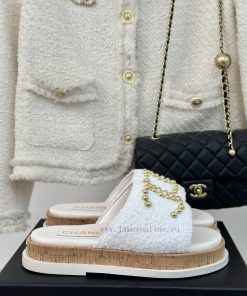 Chanel | Chanel 24P Spring/Summer New Product Pearl Double C Wood Grain Thick Bottom Slippe85aw9lfz