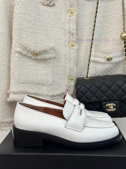 Chanel | Chanel 24P New ProductClassic Double C loafersThe shoe upper is made of imported caacmpso4v