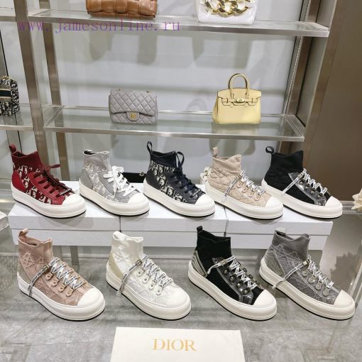 The new Dior Walk'n'Dio sneakers are meticulously crafted with multi-color Oblique printing 364ywqhw