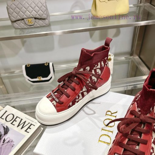 The new Dior Walk'n'Dio sneakers are meticulously crafted with multi-color Oblique printing 364ywqhw - Image 7