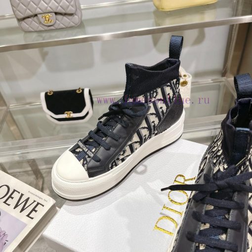 The new Dior Walk'n'Dio sneakers are meticulously crafted with multi-color Oblique printing yjmrmhet - Image 6