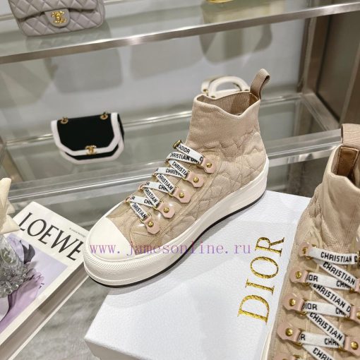 The new Dior Walk'n'Dio sneakers are meticulously crafted with multi-color Oblique printing oxeghc9a - Image 7