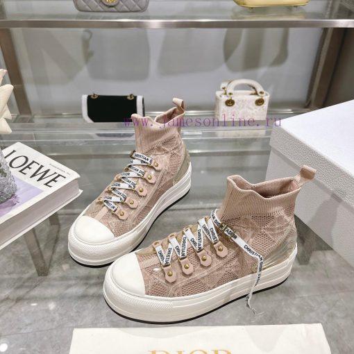 The new Dior Walk'n'Dio sneakers are meticulously crafted with multi-color Oblique printed tttyewnft - Image 5