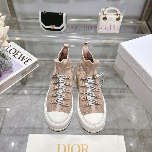 The new Dior Walk'n'Dio sneakers are meticulously crafted with multi-color Oblique printed tttyewnft - Image 8