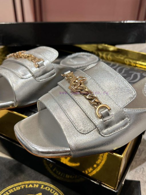 CL chain slippers 🦋 ꫛꫀw. ︎ ️This sandal is made of CL logo gold chain and black leather, wit2rdctmct - Image 8