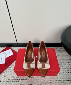 FERRAGAM * 24/Early Spring New SF Ferragamo Flat Single ShoesThis year's hot bow tie is pair45kxc8si