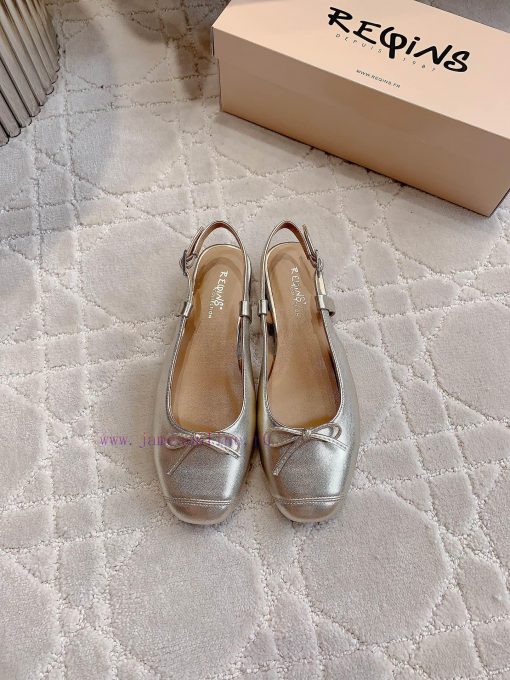 French niche Reqins ballet shoes are highly recommended by many bloggers. The entire pair ofsn3l94px