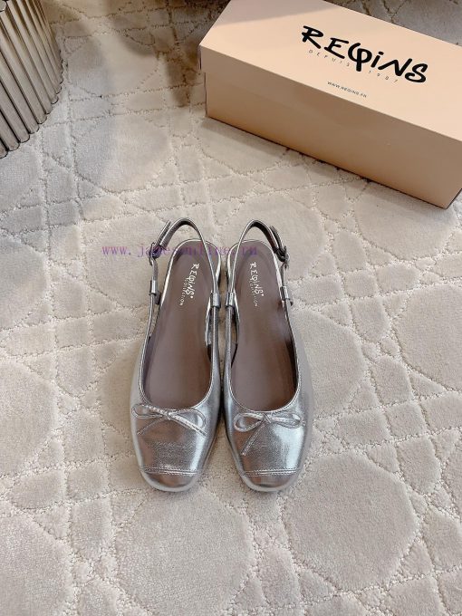 French niche Reqins ballet shoes are highly recommended by many bloggers. The entire pair ofvplyf81t