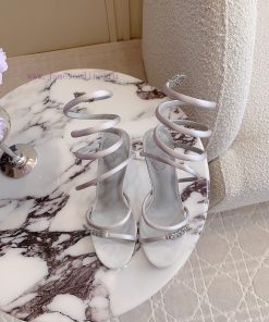 Ren * Caovell *'s new snake shaped rhinestone high-heeled sandals always exude a fairy like dnb1anny