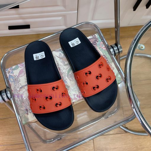 In stock Gucci slippersGucci 2024 couple beach slippers in a single dragOriginal mold openinj5e73y8w - Image 5