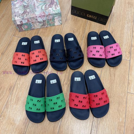 In stock Gucci slippersGucci 2024 couple beach slippers in a single dragOriginal mold openinj5e73y8w - Image 10