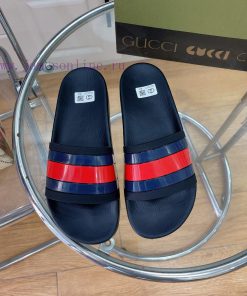 In stock Gucci slippersGucci 2024 couple beach slippers in a single dragOriginal mold openin13a5hxej