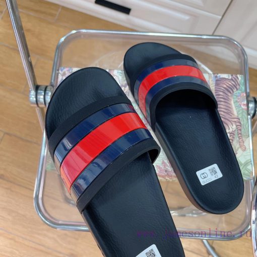 In stock Gucci slippersGucci 2024 couple beach slippers in a single dragOriginal mold openin13a5hxej - Image 7