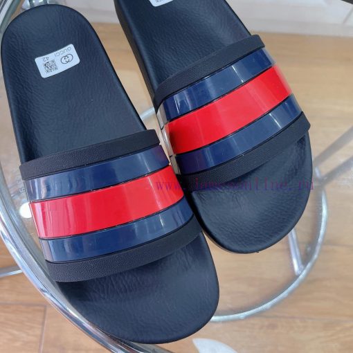 In stock Gucci slippersGucci 2024 couple beach slippers in a single dragOriginal mold openin13a5hxej - Image 10