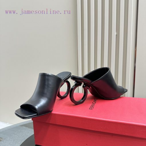 FERRAGAMO open toed sandalsThis open toed casual shoe features a wide decorative band on thedgpw4bxk - Image 4