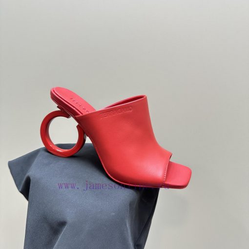 FERRAGAMO open toed sandalsThis open toed casual shoe features a wide decorative band on the2rjhmpvc - Image 8