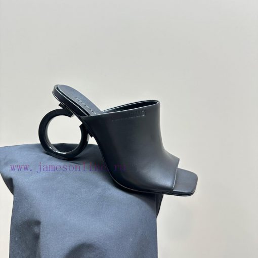 FERRAGAMO open toed sandalsThis open toed casual shoe features a wide decorative band on thedgpw4bxk - Image 9