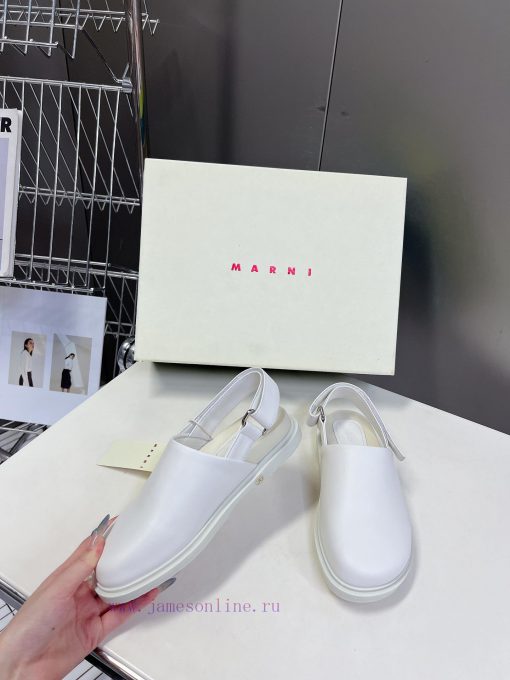 Marni's new spring and summer cross strap sandals are designed with contrasting colors for ay78ojiex - Image 5