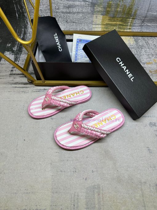 CHANEL 2024 latest beach series toe flip flops Hand woven upper with colorful sheepskin fabrhmshtxgi - Image 4