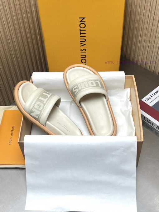 Top configuration of Dongguan goodsAutumn LOUIS VUITTON | Louis Vuitton24 𝐬𝐬 Top of the linesqtybjl3 - Image 3