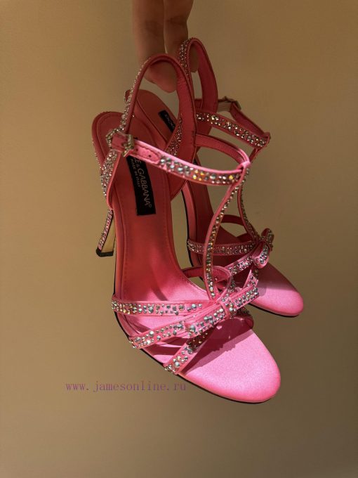The mostDolce&Gabbana's stunning butterflies🦋 Rhinestone decorated high heelsWith full firepafloa07o - Image 10