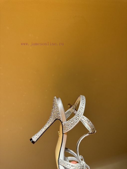The mostDolce&Gabbana's stunning butterflies🦋 Rhinestone decorated high heelsWith full firep7hd1nrbt - Image 7