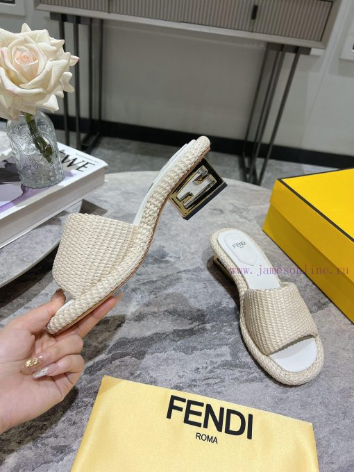 Top Fendi fashion show flagship series, new products launched, inspired by the design of Fen8whlt0t1 - Image 5