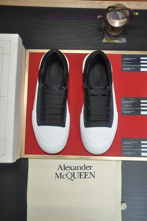 P. MQUEEN McQueen Couple's Official Website Simultaneous Release, I can't think of any reasogl2gts7s - Image 10