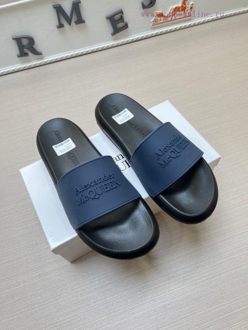 McQueen's latest thick soled one-piece slippers add a unique and charming power to the shoesvzsm16hr - Image 4