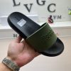 McQueen's latest thick soled one-piece slippers add a unique and charming power to the shoeskec11y9m