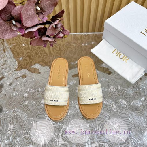 Top tierDIOR2024/𝐒𝐧𝐞𝐰 Spring/Summer New Product Thick Bottom Color blocked Slippers DIOR Dioxd2qkdvb - Image 5