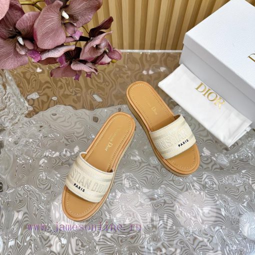 Top tierDIOR2024/𝐒𝐧𝐞𝐰 Spring/Summer New Product Thick Bottom Color blocked Slippers DIOR Dioxd2qkdvb - Image 7