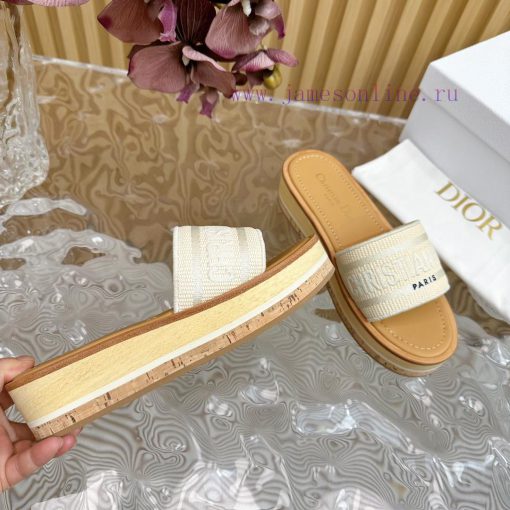Top tierDIOR2024/𝐒𝐧𝐞𝐰 Spring/Summer New Product Thick Bottom Color blocked Slippers DIOR Dioxd2qkdvb - Image 9