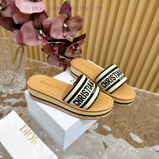 Top tierDIOR2024/𝐒𝐧𝐞𝐰 Spring/Summer New Product Thick Bottom Color blocked Slippers DIOR Dio6lbrkoas