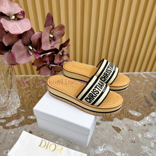 Top tierDIOR2024/𝐒𝐧𝐞𝐰 Spring/Summer New Product Thick Bottom Color blocked Slippers DIOR Dio6lbrkoas - Image 3