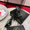 ∙ X nail slippers ∙ ꫛꫀ w ︎ The point of Tatoosh spiked shoes is the slender shoulder straps 7f1fiack