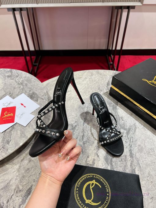 ∙ X nail slippers ∙ ꫛꫀ w ︎ The point of Tatoosh spiked shoes is the slender shoulder straps 7f1fiack - Image 4