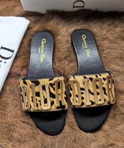 Top [Strong] [Strong] Dior 2024s New Fashion Show Explosive Letter Metal Logo Lazy Slippers,xqrhysdu