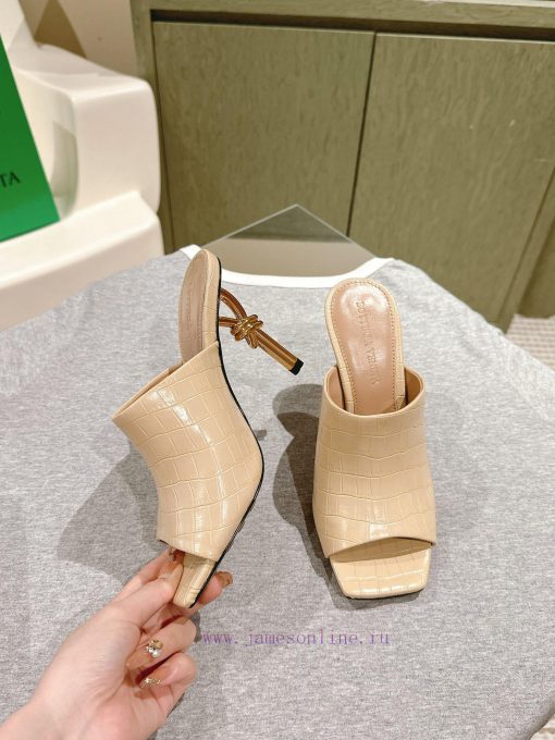 | ²⁰²4 𝐬𝐬  🤍🤎 BV Knot series metal heel slippers with high heels~Original version and 8.5 1:40m67yb5 - Image 3