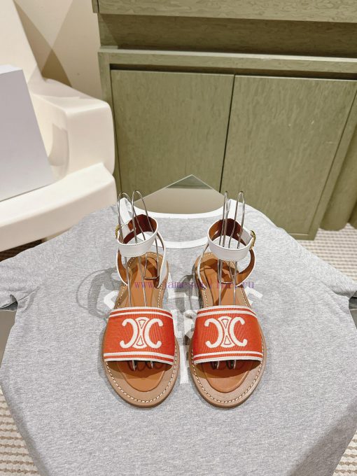 | ²⁰²4 𝐬𝐬  🤍🤎CELINE's new popular Arc de Triomphe British style flat sandals and slippers2r3fxv54